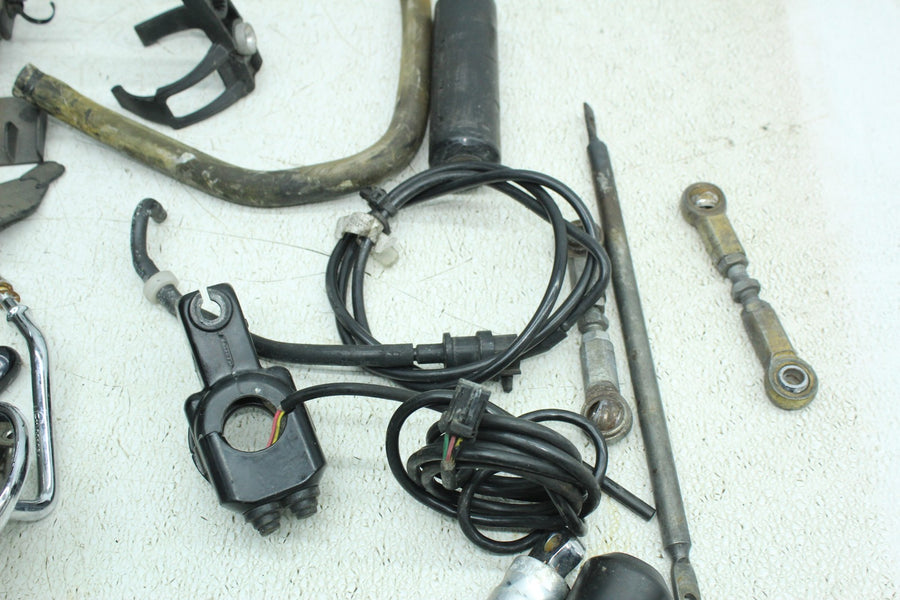 13-17 HARLEY-DAVIDSON DYNA FXDWG PARTS HARDWARE BRAKE LINE SIGNAL MIRROR MOUNT