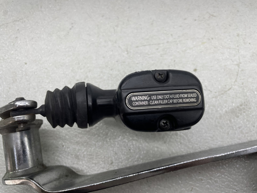 07-11 HARLEY-DAVIDSON STREET GLIDE FLHX REAR BACK BRAKE MASTER CYLINDER