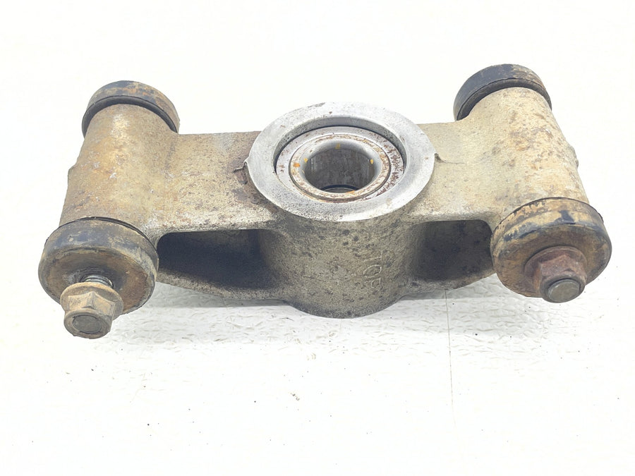 05-09 KAWASAKI BRUTE FORCE 750 KVF750 RIGHT REAR BACK STEERING KNUCKLE SPINDLE