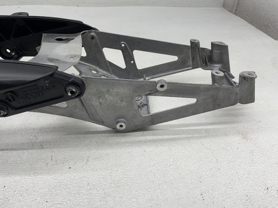 06-07 SUZUKI GSXR600 REAR SUBFRAME BACK SUB FRAME