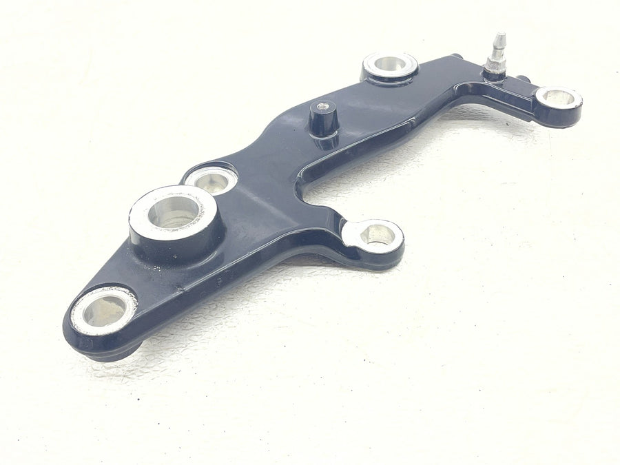 25-26 HARLEY-DAVIDSON NIGHTSTER RH975 FRAME MOUNT BRACKET PAIR