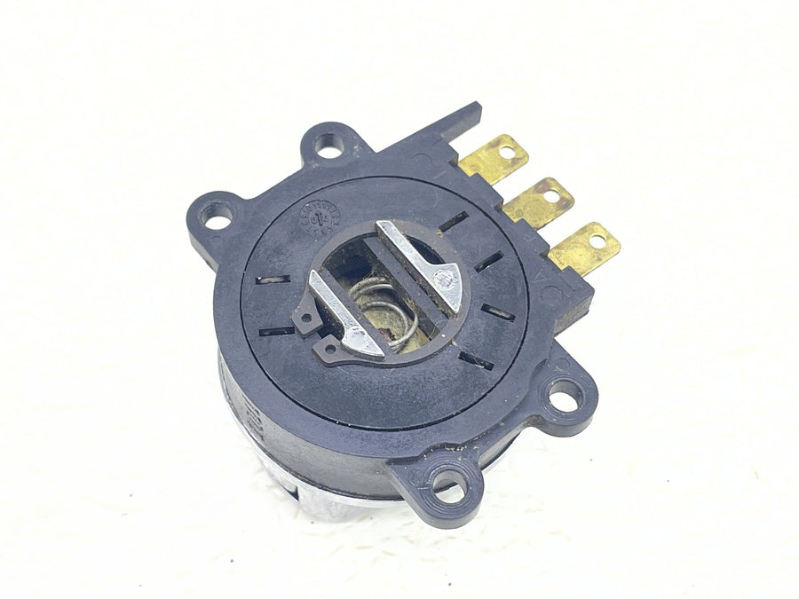00-06 HARLEY-DAVIDSON DYNA WIDE GLIDE FXDWG IGNITION LOCK W KEY 71313-96A