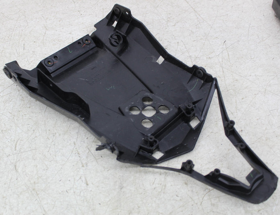 24 KAWASAKI NINJA ZX4R REAR BACK TAIL UNDERTAIL FAIRING COWL FENDER