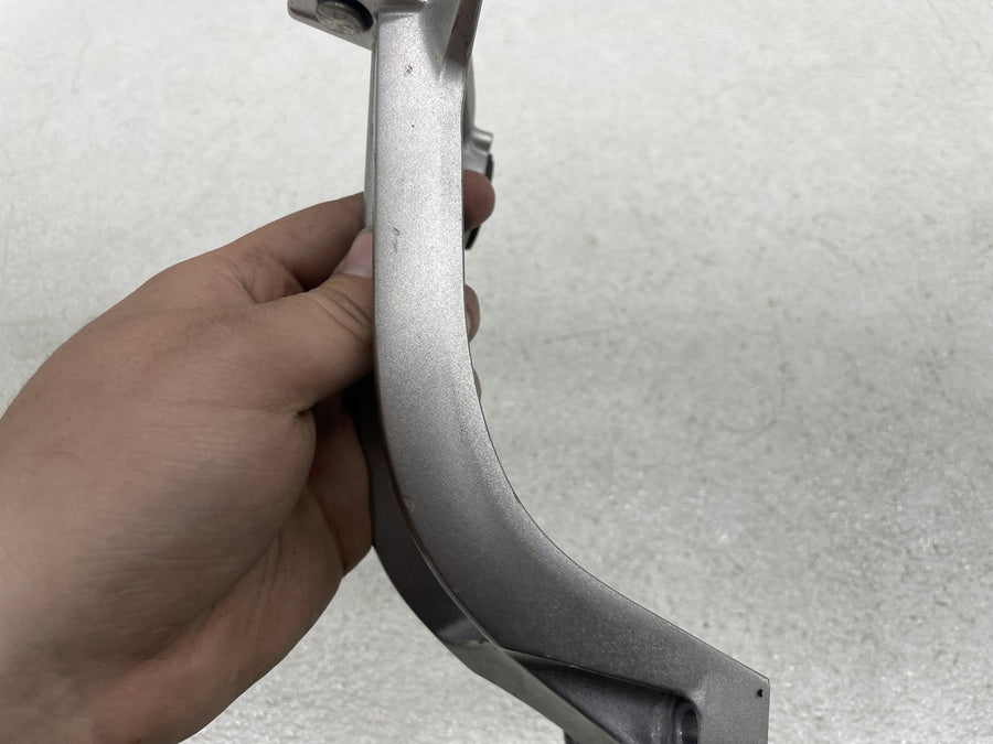 06-15 YAMAHA FZ1 RIGHT REAR BACK PASSENGER PEG