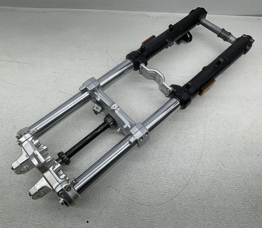 09-14 BMW F800R FRONT FORKS SHOCK SUSPENSION TRIPLE TREE STRAIGHT