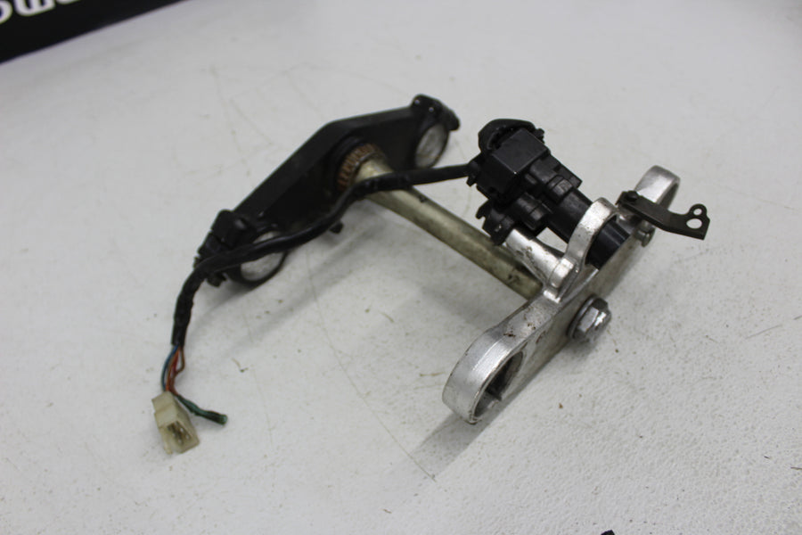 1998 KAWASAKI NINJA ZX6 ZX600E FRONT UPPER LOWER FORKS CLAMP TRIPLE TREE STEM