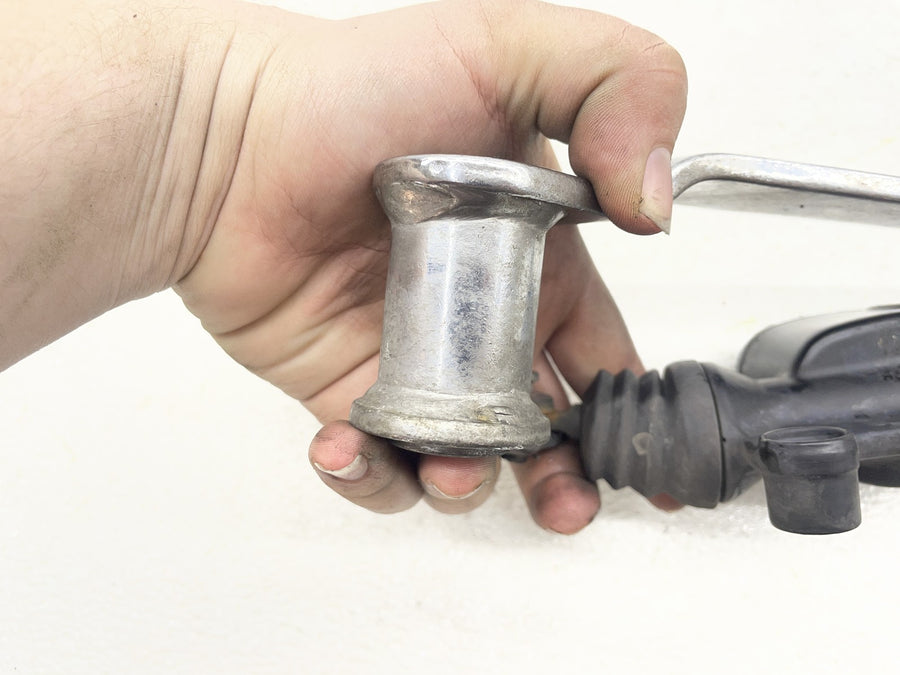 07-11 HARLEY-DAVIDSON STREET GLIDE FLHX REAR BACK BRAKE MASTER CYLINDER