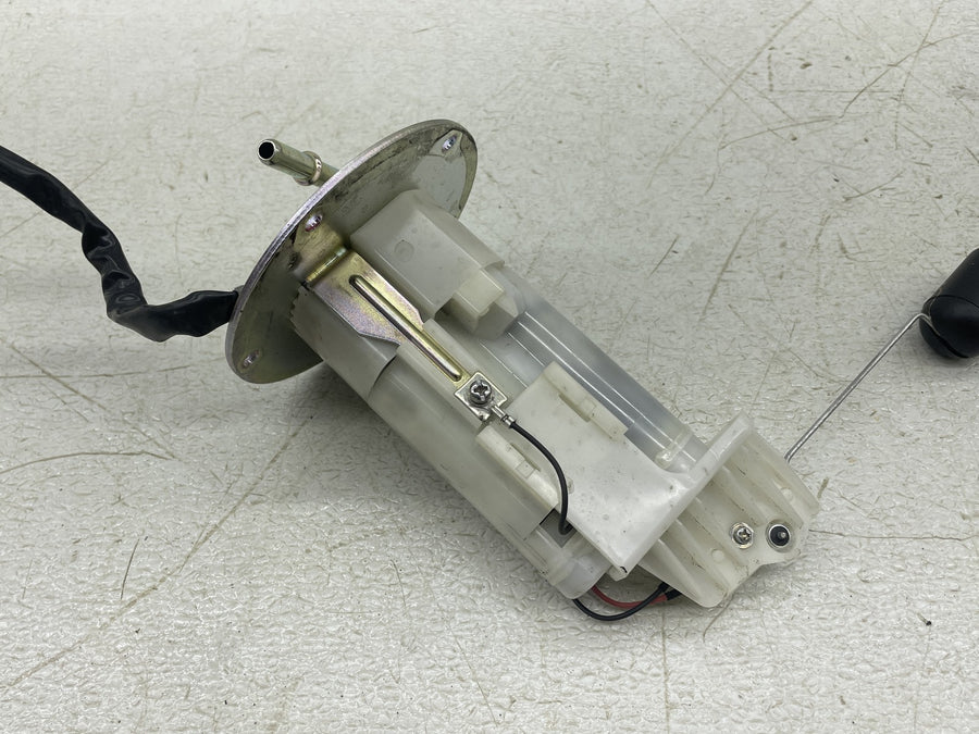 15-21 KAWASAKI VERSYS 650 KLE650 FUEL PUMP GAS PETROL SENDER UNIT 49040-0737