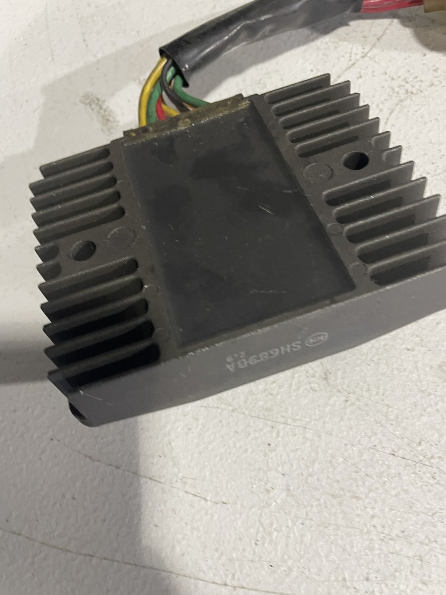 02-06 HONDA RVT1000R RC51 RECTIFIER VOLTAGE REGULATOR