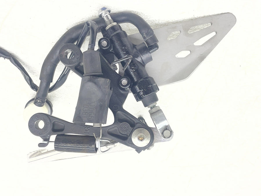 19-23 KAWASAKI NINJA ZX6R ZX636 RIGHT REARSET REAR SET FOOT PEG BRAKE MASTER