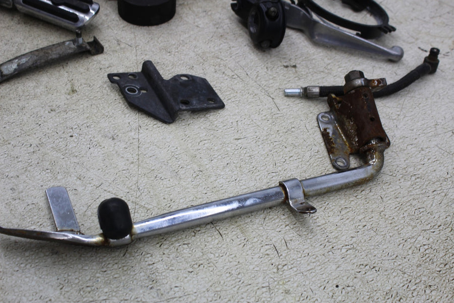 00-06 HARLEY-DAVIDSON ROAD KING CLASSIC FLHRCI PARTS HARDWARE KICKSTAND RISERS
