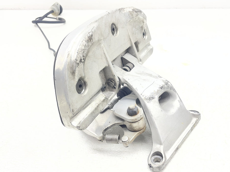 04-06 VICTORY KINGPIN RIGHT FRONT FOOT REST BOARD BREMBO REAR BRAKE MASTER