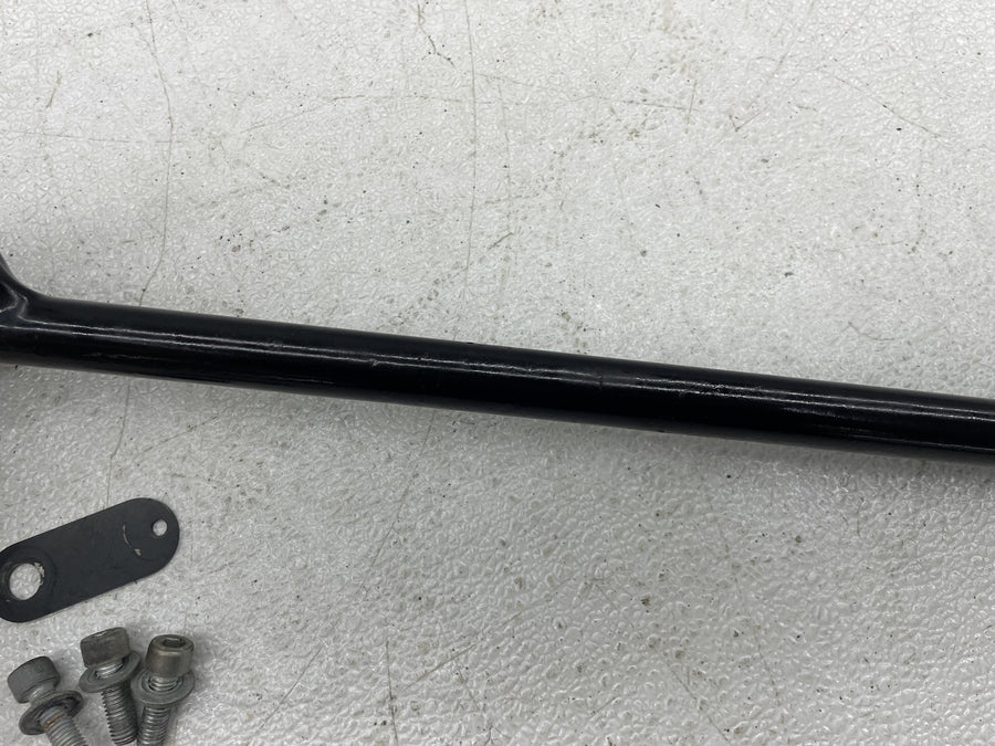 06-07 HARLEY-DAVIDSON STREET ROD VRSCR EXHAUST PIPE BRACKET MOUNT