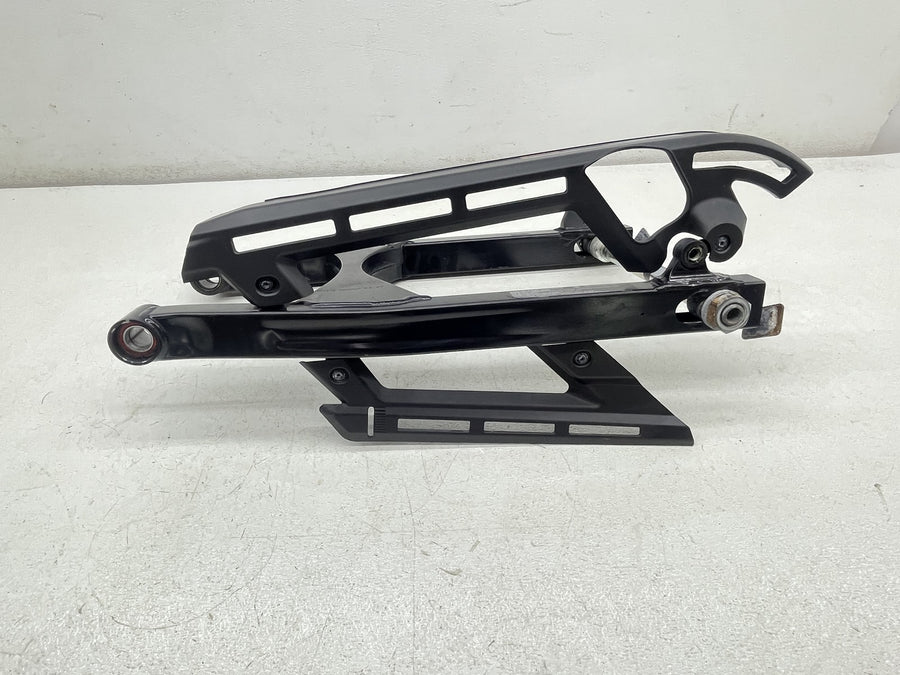 25-26 HARLEY-DAVIDSON NIGHTSTER RH975 REAR SWINGARM SUSPENSION ARM