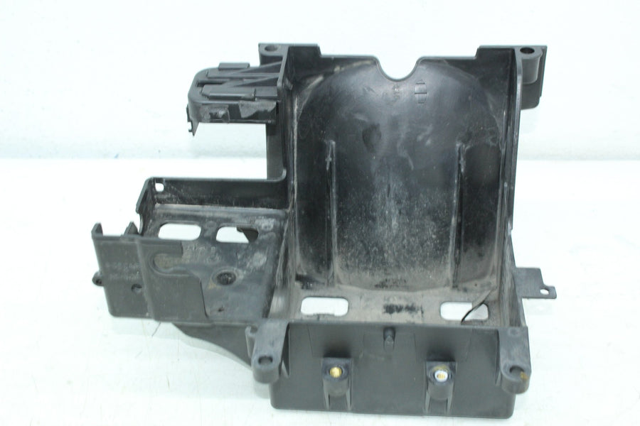 12-16 HARLEY-DAVIDSON ELECTRA GLIDE ULTRA FLHTCU BATTERY TRAY BOX HOLDER ASSY