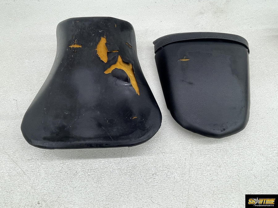 04-05 SUZUKI GSXR750 FRONT REAR DRIVERS PASSENGER SEAT PAD CUSHION SET