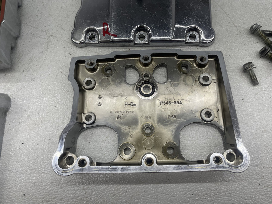 12-16 HARLEY-DAVIDSON ELECTRA GLIDE CLASSIC FLHTC ENGINE ROCKER BOXES VALVE