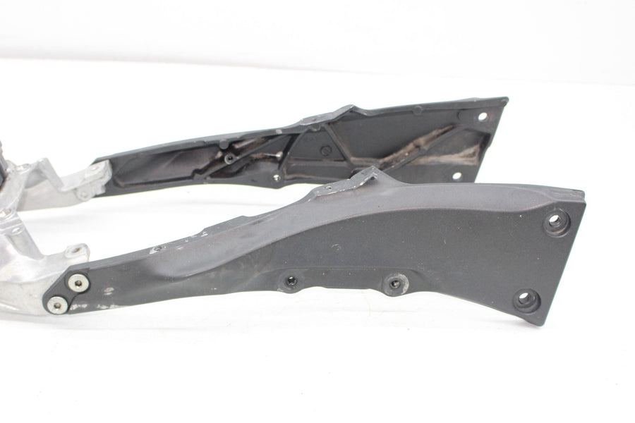 16-20 KAWASAKI NINJA ZX10R REAR SUBFRAME BACK SUB FRAME STRAIGHT NICE