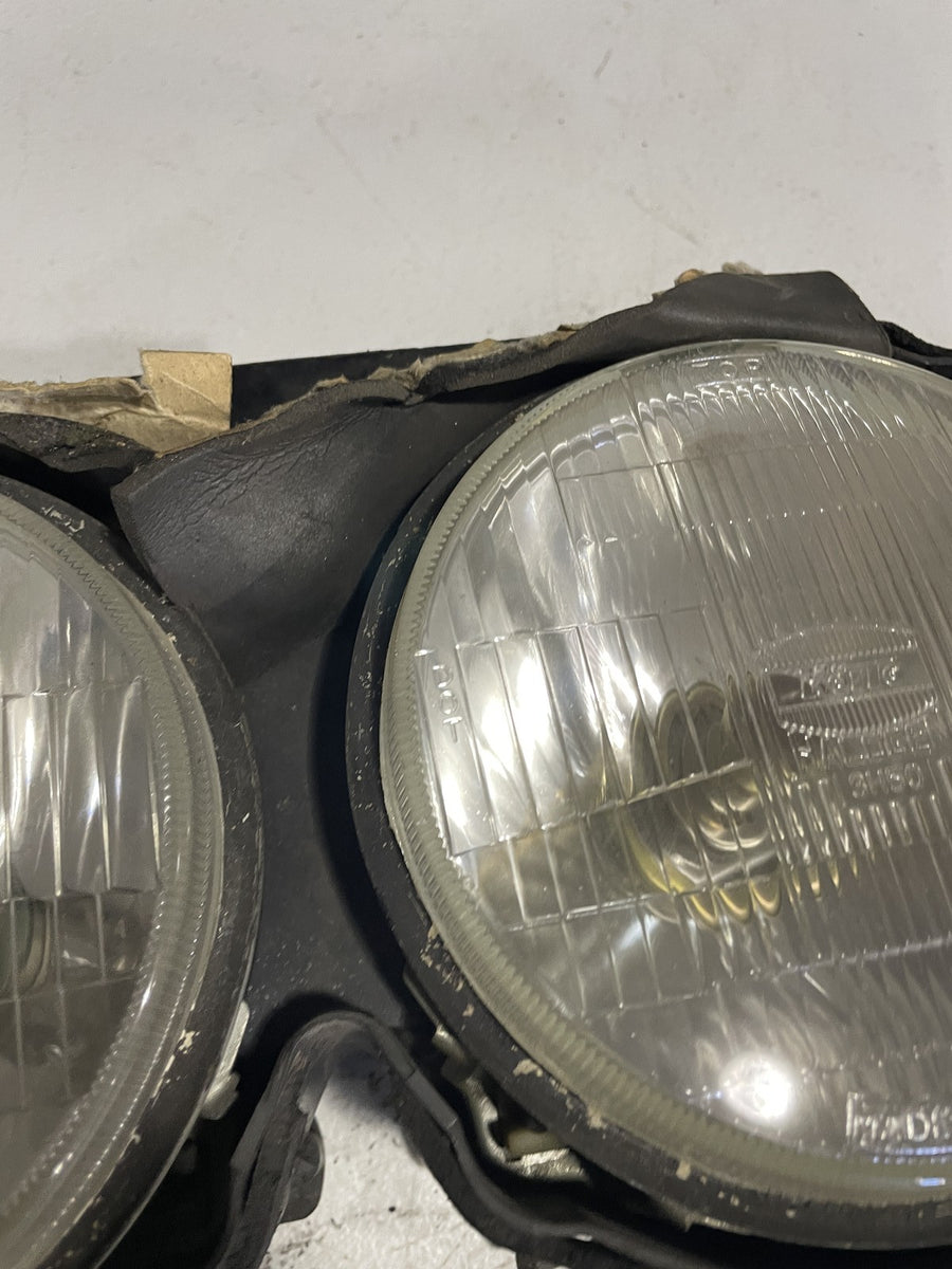 89-90 YAMAHA FZR600 FRONT HEADLIGHT HEAD LIGHT LAMP 2AX-8432A-A0-00
