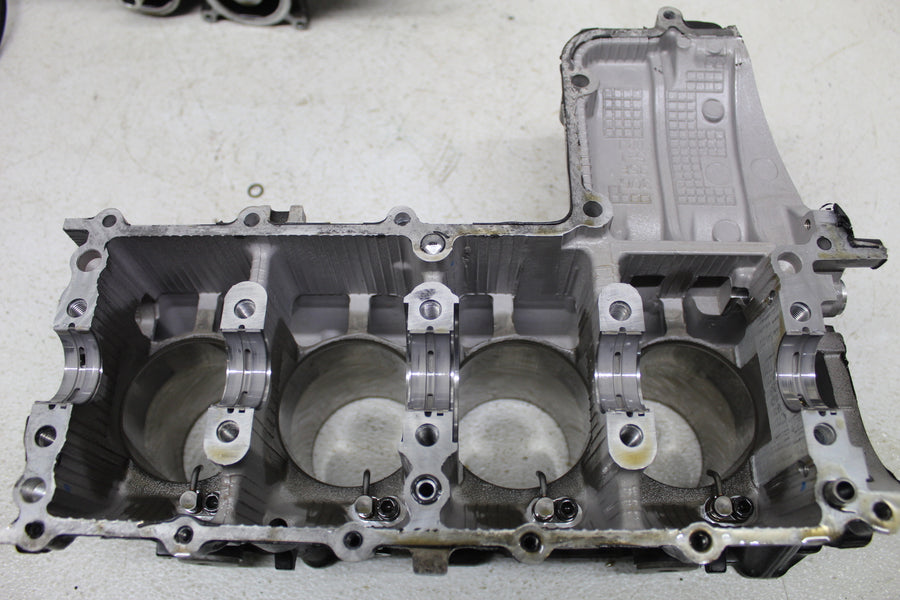 15-16 SUZUKI GSXS750 ENGINE MOTOR CRANKCASE CRANK CASES BLOCK
