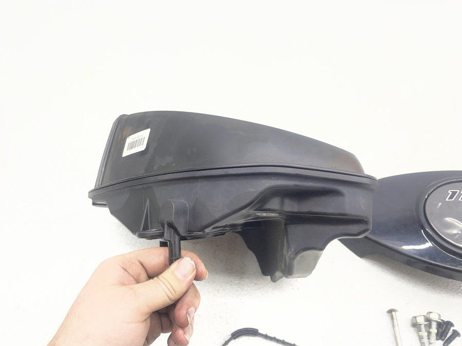 24-26 HARLEY-DAVIDSON ROAD GLIDE FLTRX AIR CLEANER FILTER BOX