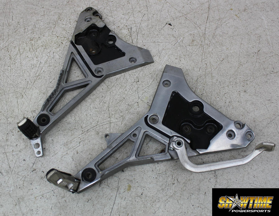 86-87 YAMAHA FJ1200 LEFT RIGHT REAR BACK PASSENGER PEG SET PAIR MOUNT