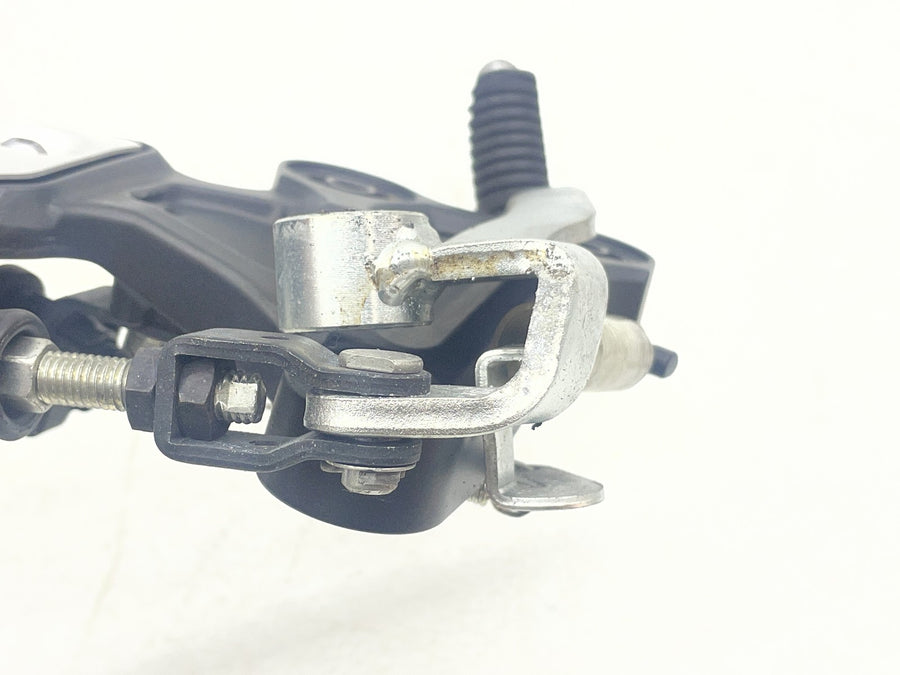 11-13 YAMAHA FZ8 RIGHT REARSET REAR DRIVER FOOT PEG MOUNT BRAKE CALIPER MASTER