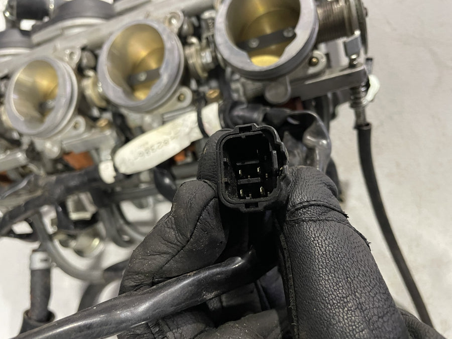 03-05 YAMAHA YZF R6/YZF R6S THROTTLE BODY BODIES FUEL INJECTORS TPS
