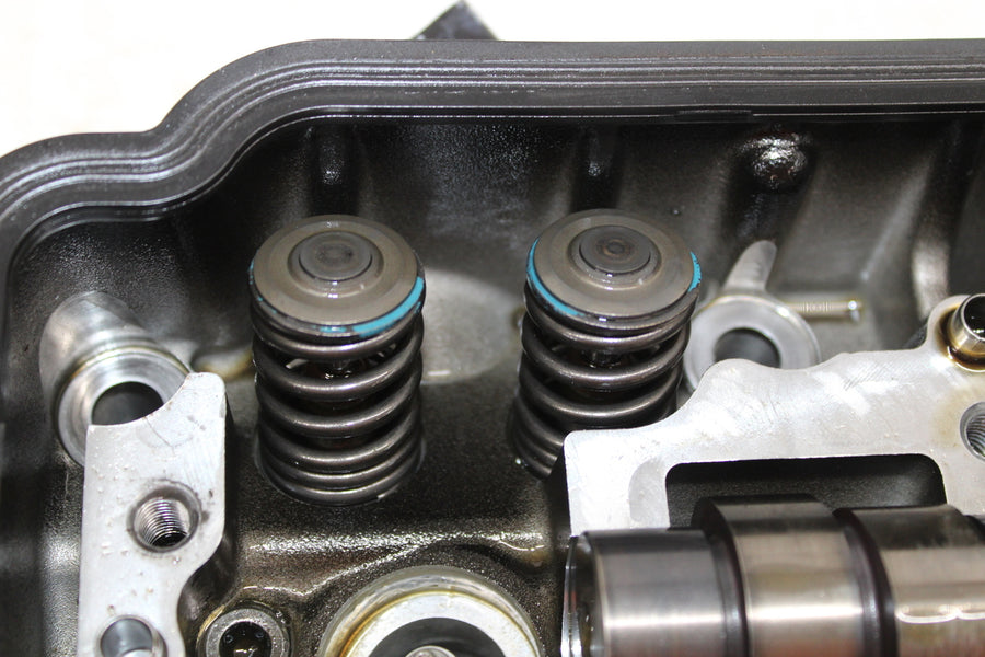 2008 KAWASAKI VULCAN 900 VN900B CLASSIC FRONT ENGINE TOP END CYLINDER HEAD CAMS