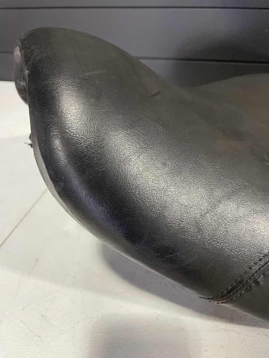 1995 HONDA SHADOW 1100 VT1100C FRONT REAR DRIVER PASSENGER SEAT