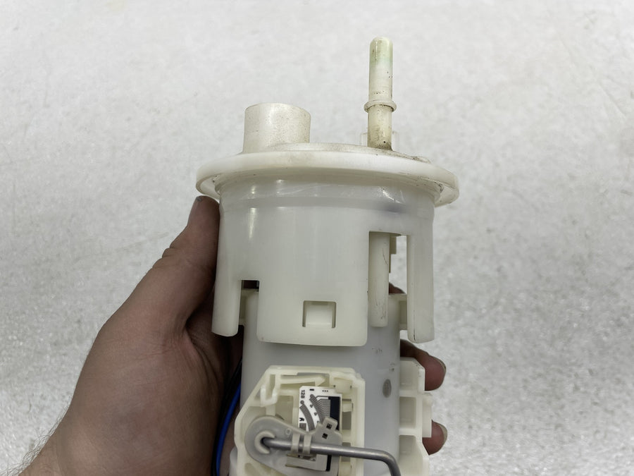 06-15 YAMAHA FZ1 FUEL PUMP GAS PETROL SENDER UNIT