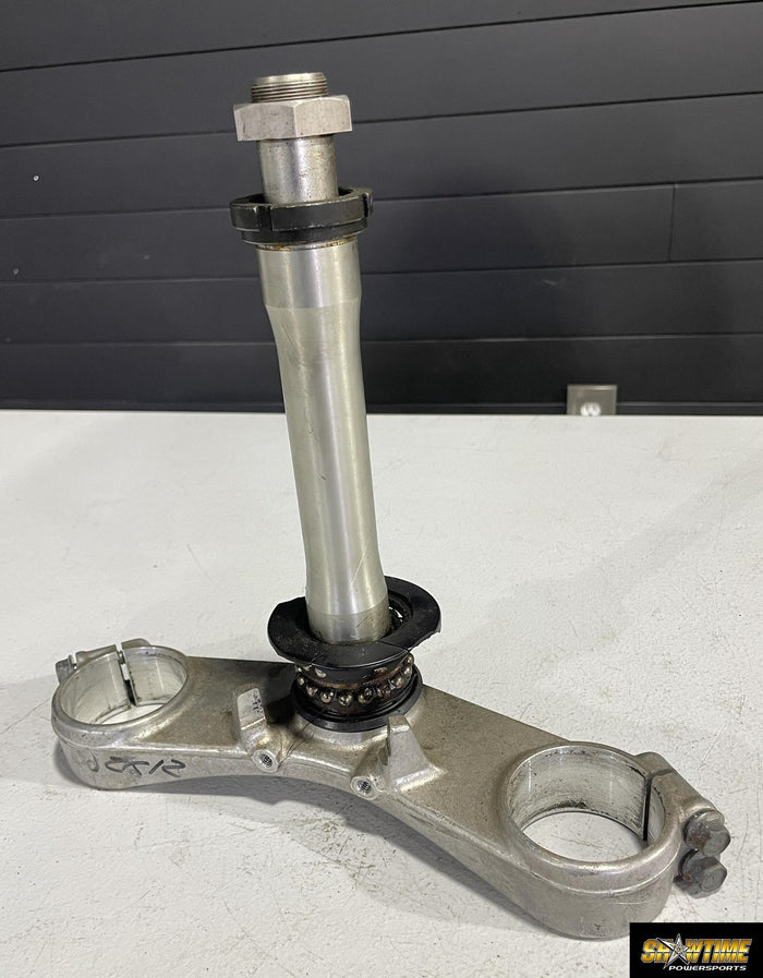 00-01 KAWASAKI NINJA ZX12R FRONT FORKS CLAMP LOWER TRIPLE TREE STEM