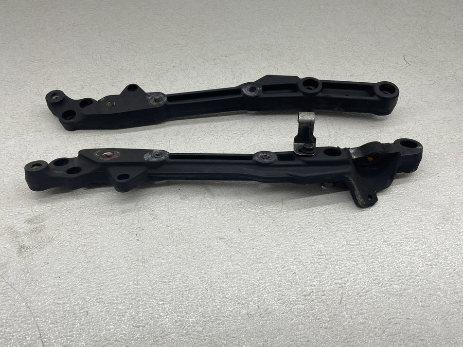 12-17 VICTORY CROSS COUNTRY TOUR LEFT RIGHT FRAME ENGINE BRACKETS MOUNTS