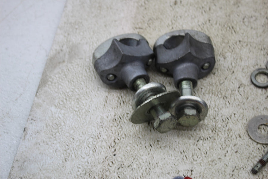 00-06 HARLEY-DAVIDSON ROAD KING CLASSIC FLHRCI PARTS HARDWARE KICKSTAND RISERS