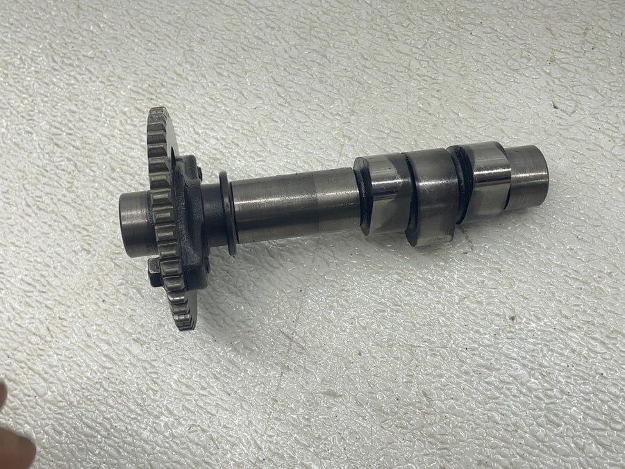 83 HONDA SHADOW 750 VT750 ENGINE FRONT CYLINDER HEAD CAM VALVES COVER