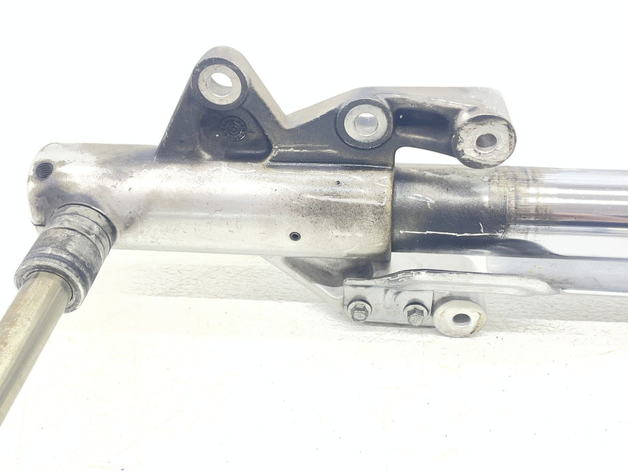 04-06 VICTORY KINGPIN FRONT FORKS SHOCK SUSPENSION TRIPLE TREE STRAIGHT