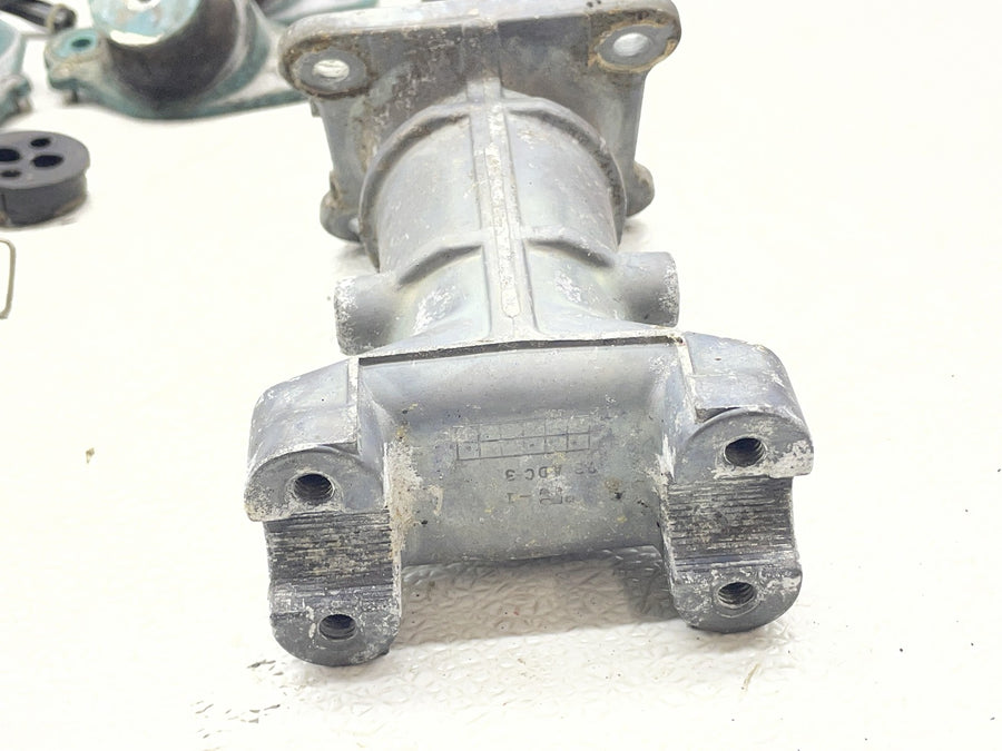 92-97 KAWASAKI JET SKI 750 SS PARTS HARDWARE MOUNT COLUMN CAP OIL STICK MOUNT