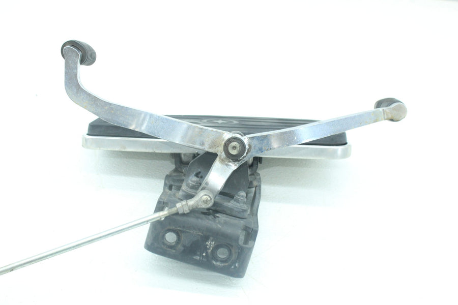 09-17 YAMAHA V STAR VSTAR 950 XVS950 LEFT FRONT FOOT REST BOARD HEEL SHIFTER