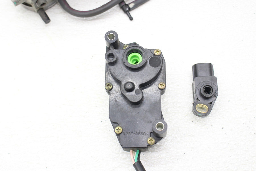 05 06 KAWASAKI NINJA ZX6R MAIN FUEL INJECTORS THROTTLE BODY TPS ACTUATOR SENSOR