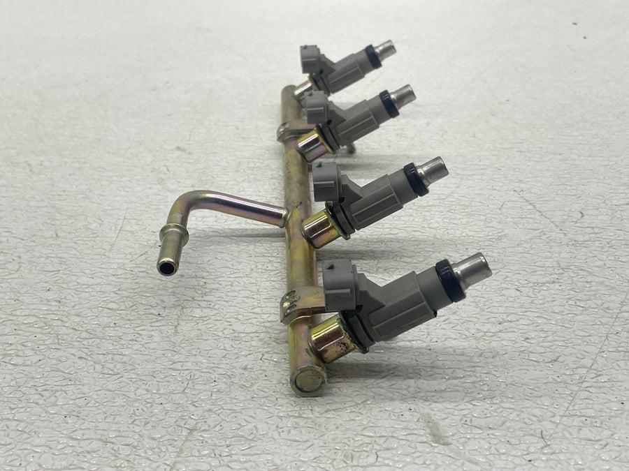 04-05 KAWASAKI NINJA ZX10R MAIN FUEL INJECTORS / THROTTLE BODIES