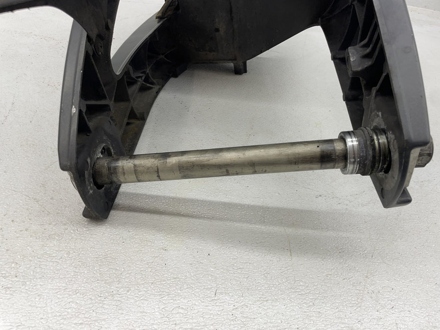 06-15 YAMAHA FZ1 REAR SWINGARM BACK SUSPENSION SWING ARM