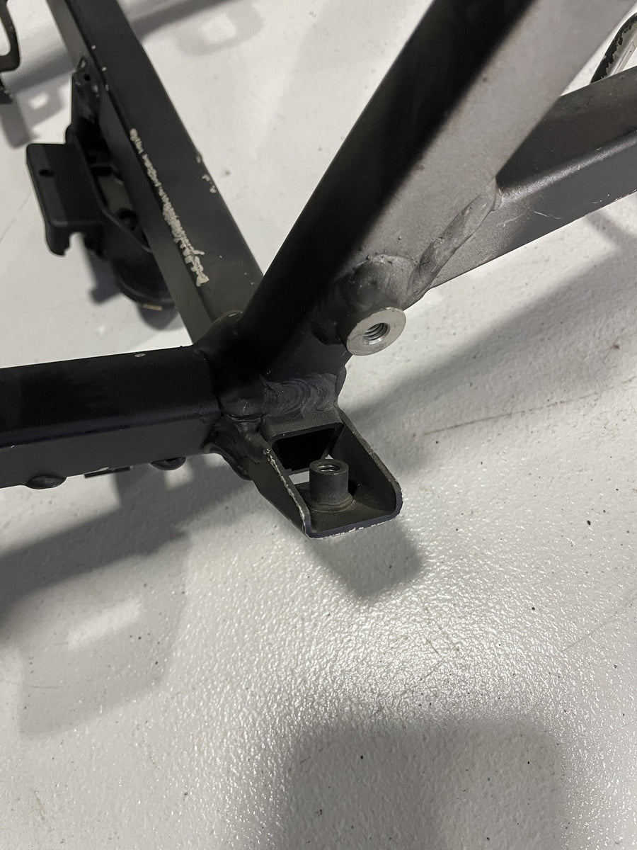 01-05 SUZUKI GSXR600 GSXR750 01-02 GSXR1000 REAR BACK TAIL SUBFRAME SUB FRAME