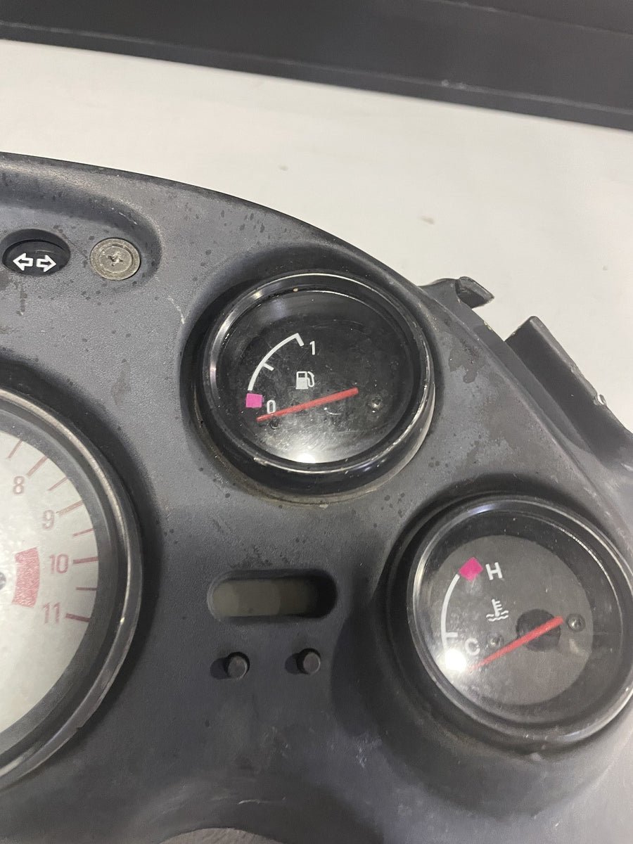 99-04 TRIUMPH SPRINT ST 955 SPEEDO TACH GAUGES DISPLAY CLUSTER SPEEDOMETER TRIM