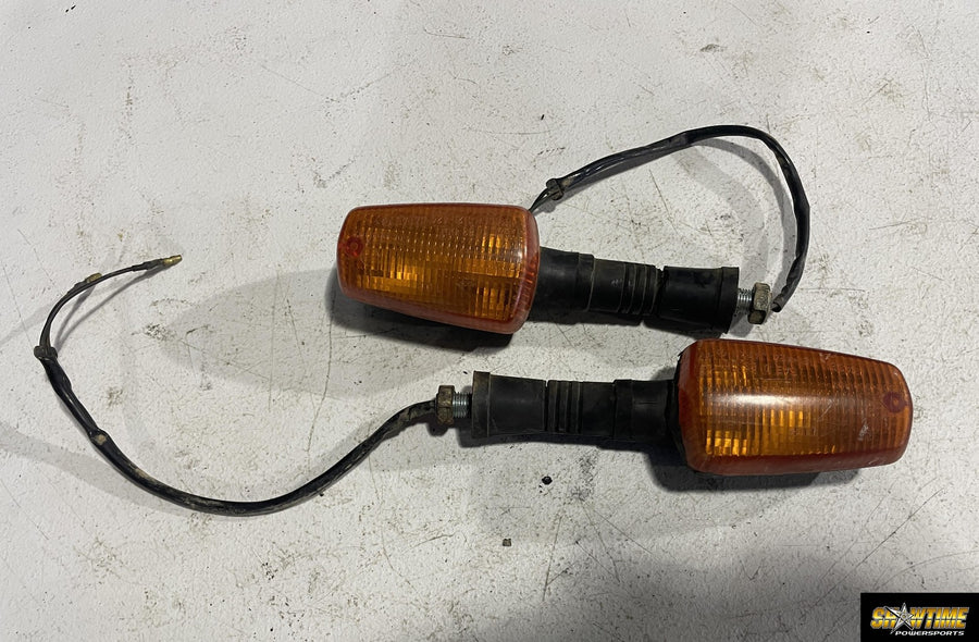 87-19 YAMAHA TW200 REAR TURN SIGNALS INDICATORS LIGHTS