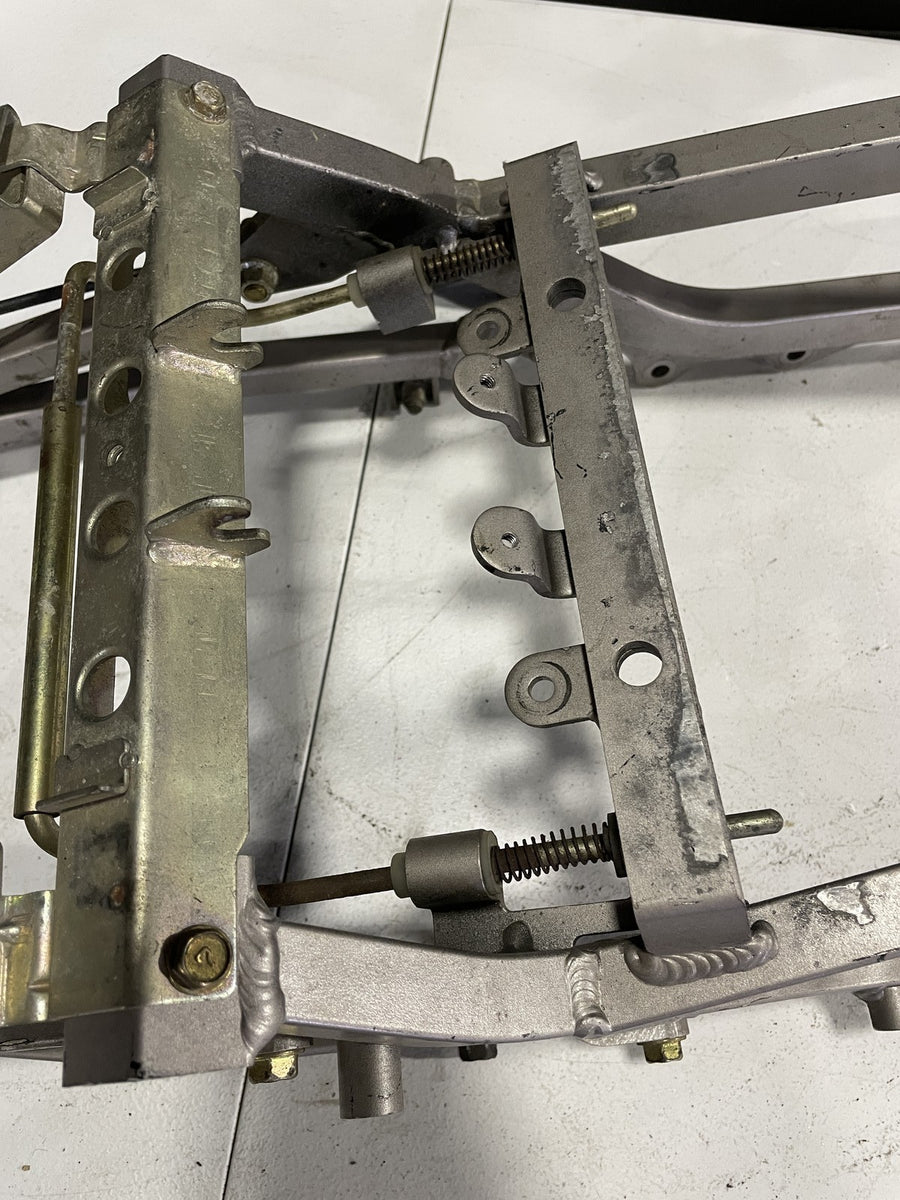 93-95 KAWASAKI NINJA ZX7R REAR BACK TAIL SUBFRAME SUB FRAME