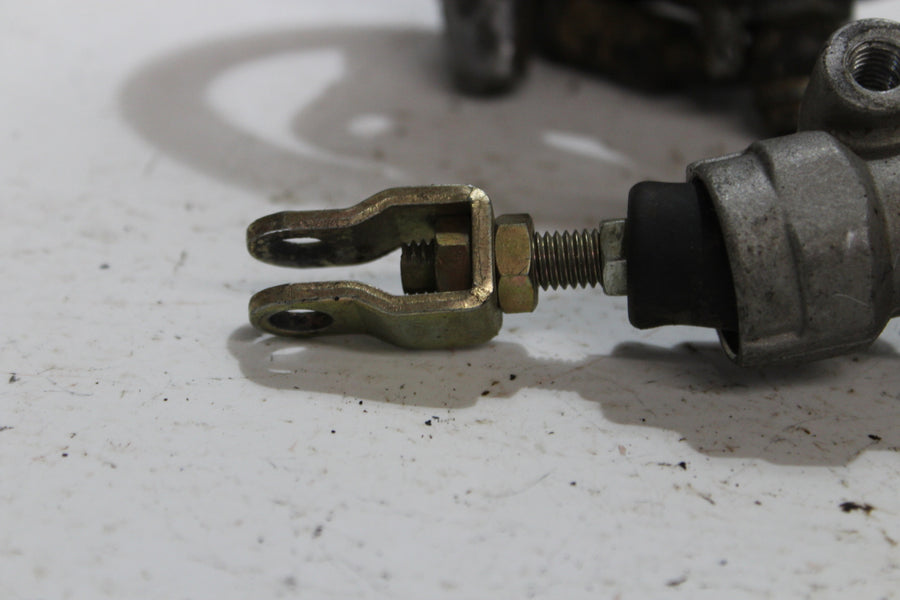 1993 KAWASAKI NINJA ZX6 ZX600E RIGHT REARSET REAR SET DRIVER FOOT PEG REST STOP