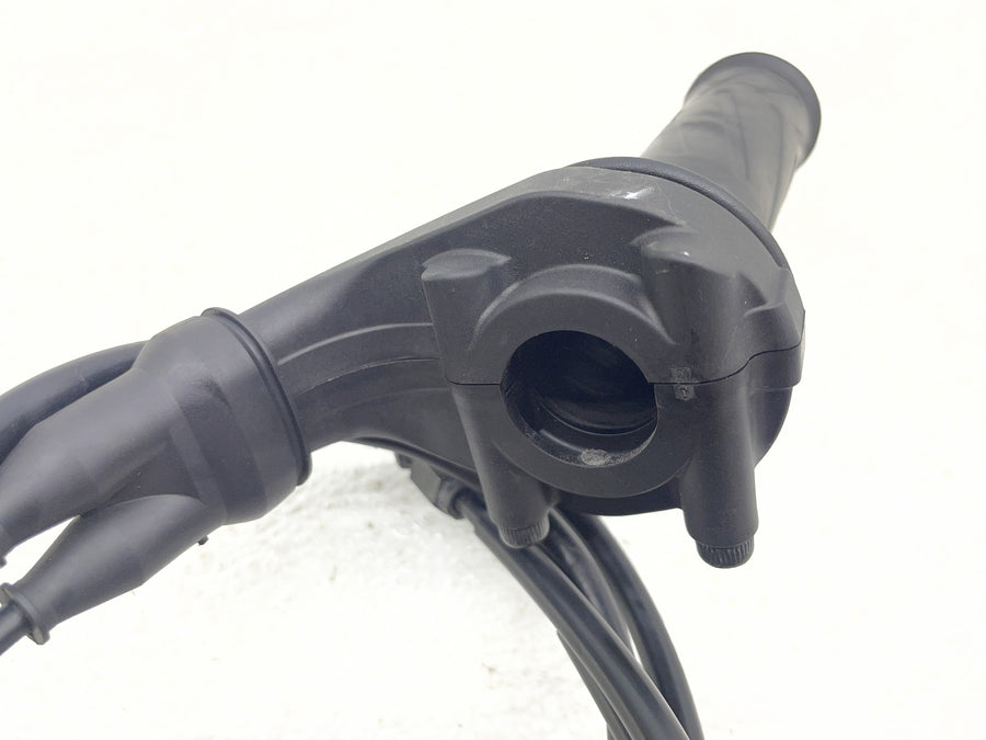 18-21 YAMAHA MT-10 THROTTLE GRIP W/ CABLE