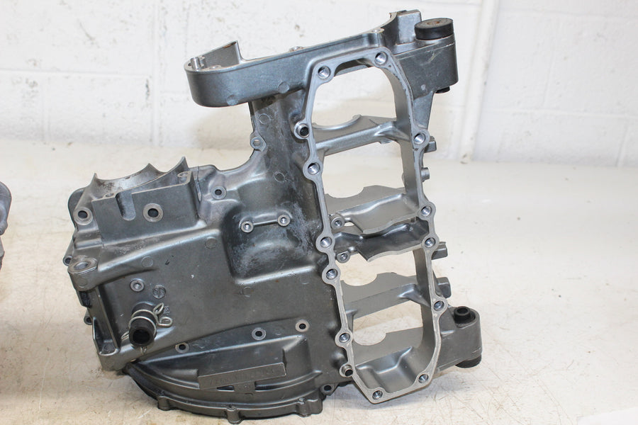 90-93 KAWASAKI NINJA ZX6 ZX600D ENGINE MOTOR CRANKCASE CRANK CASES BLOCK