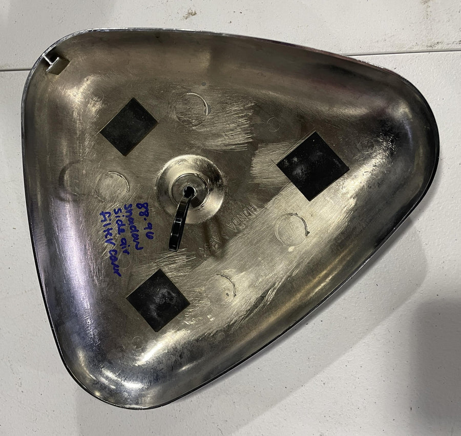 88-96 HONDA SHADOW VLX 600 VT600C AIR INTAKE FILTER SIDE COVER