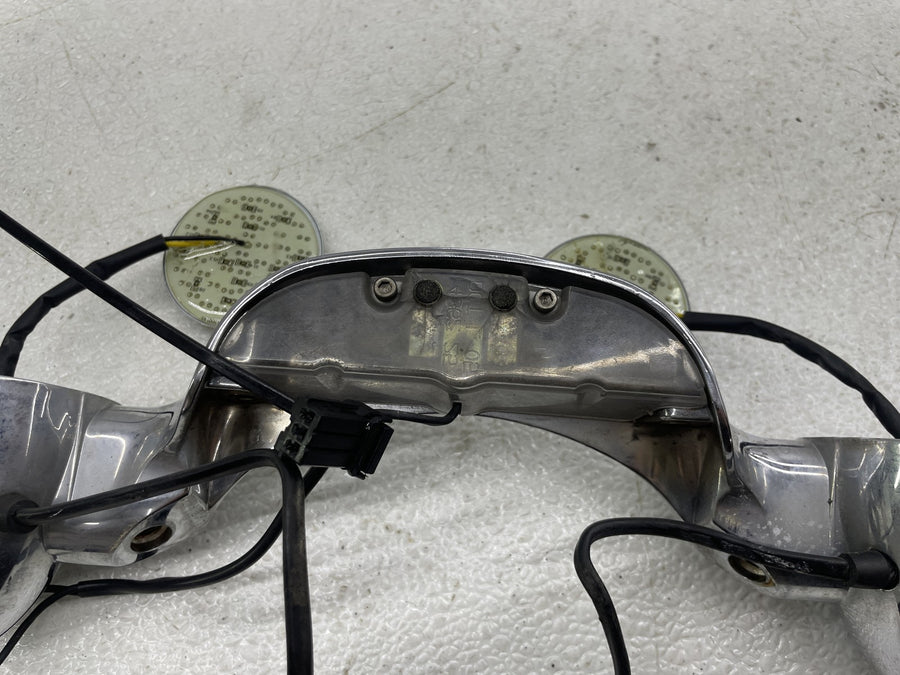 07-11 HARLEY-DAVIDSON STREET GLIDE FLHX REAR BACK TURN SIGNAL BAR MOUNT BRACKET